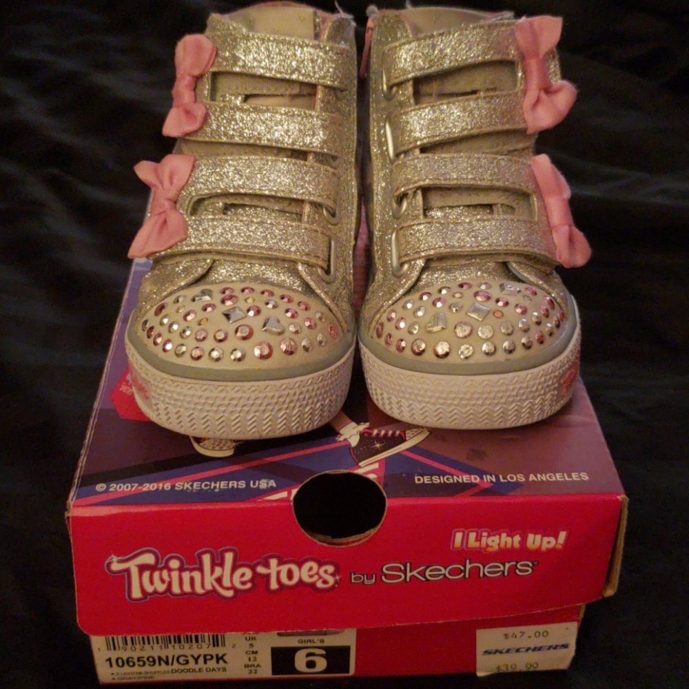 Little Girl's Twinkle Toes